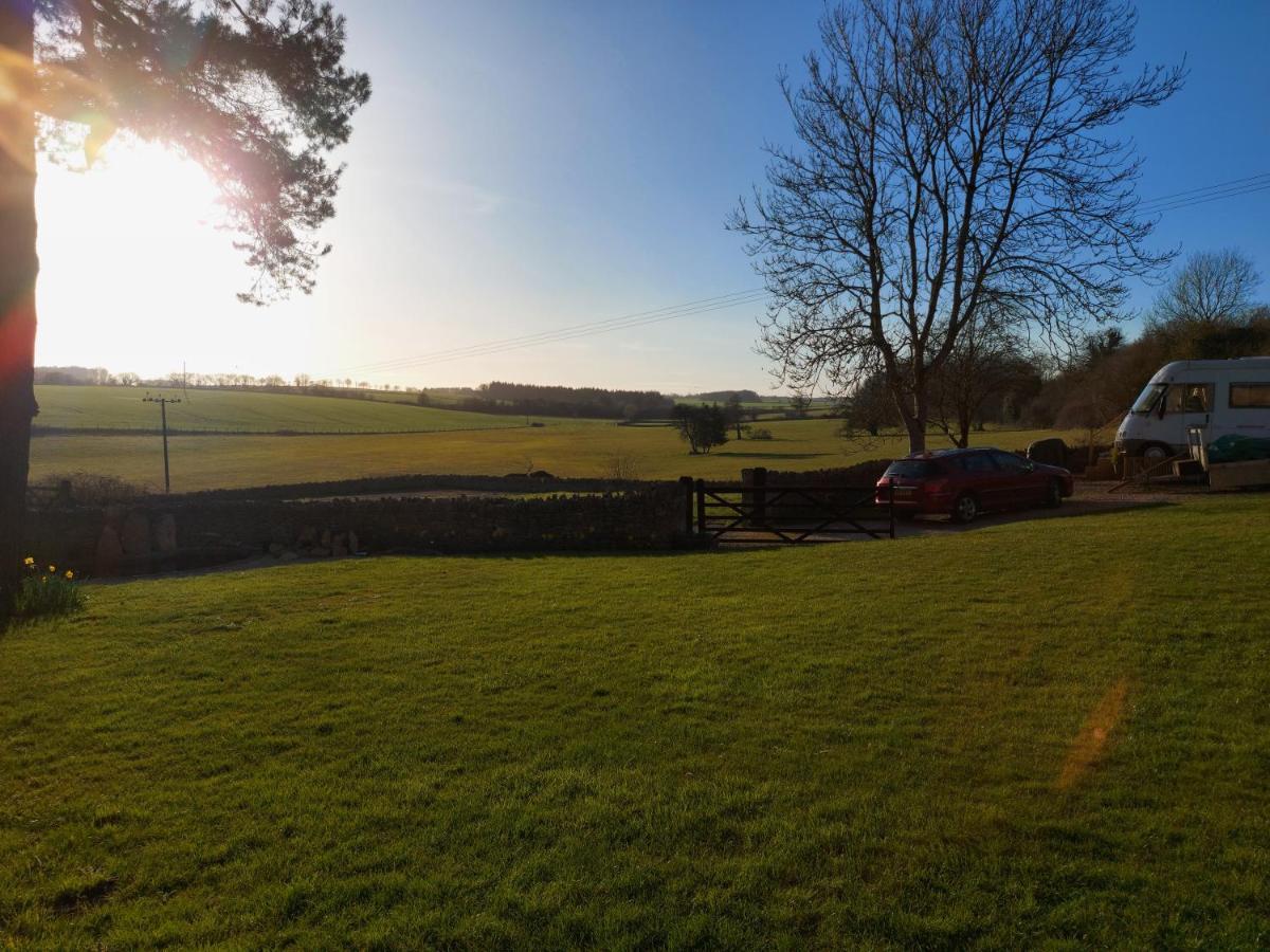 Thames Head Wharf - Historic Cotswold Cottage With Stunning Countryside Views Cirencester Exterior photo