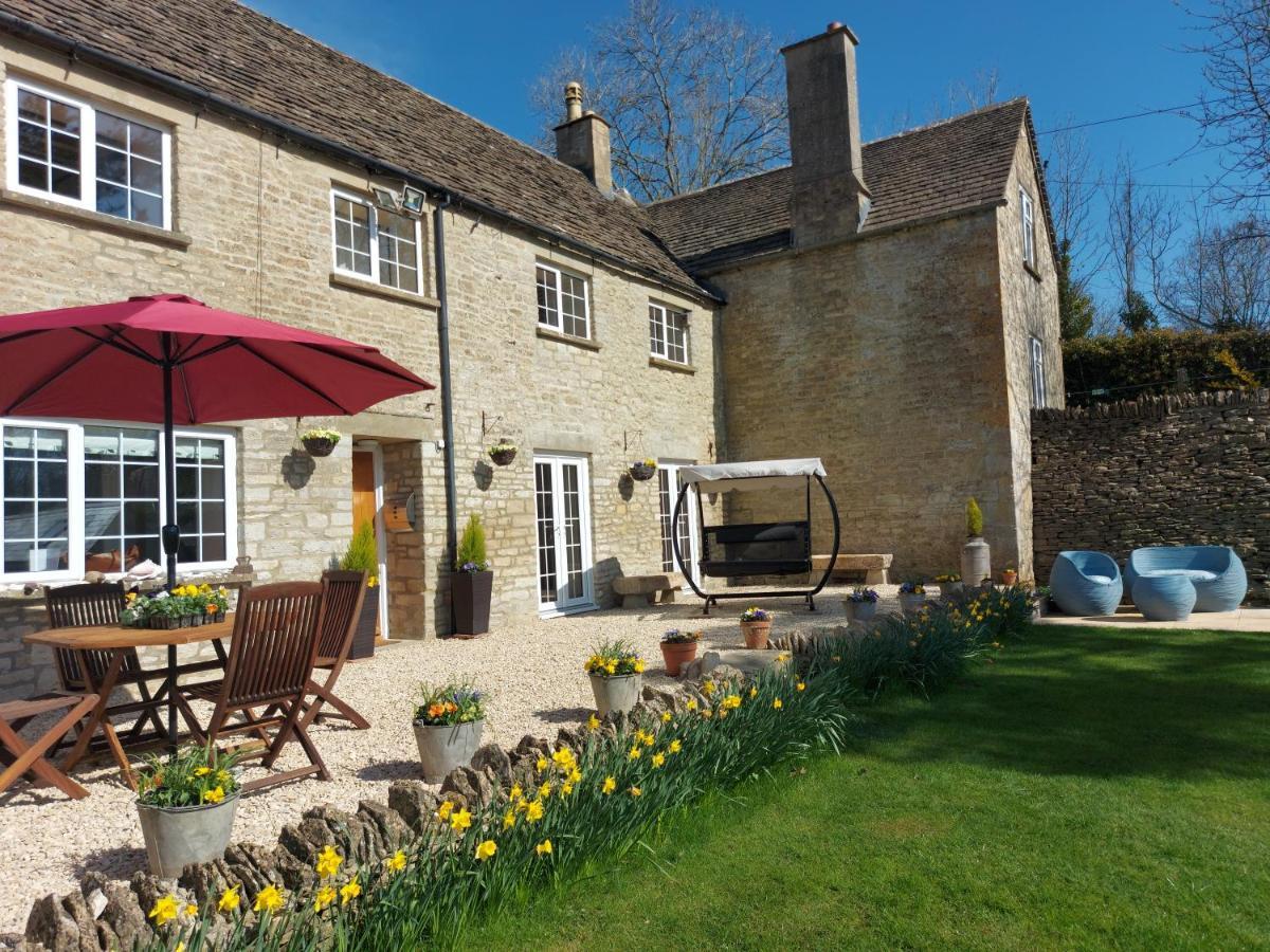 Thames Head Wharf - Historic Cotswold Cottage With Stunning Countryside Views Cirencester Exterior photo