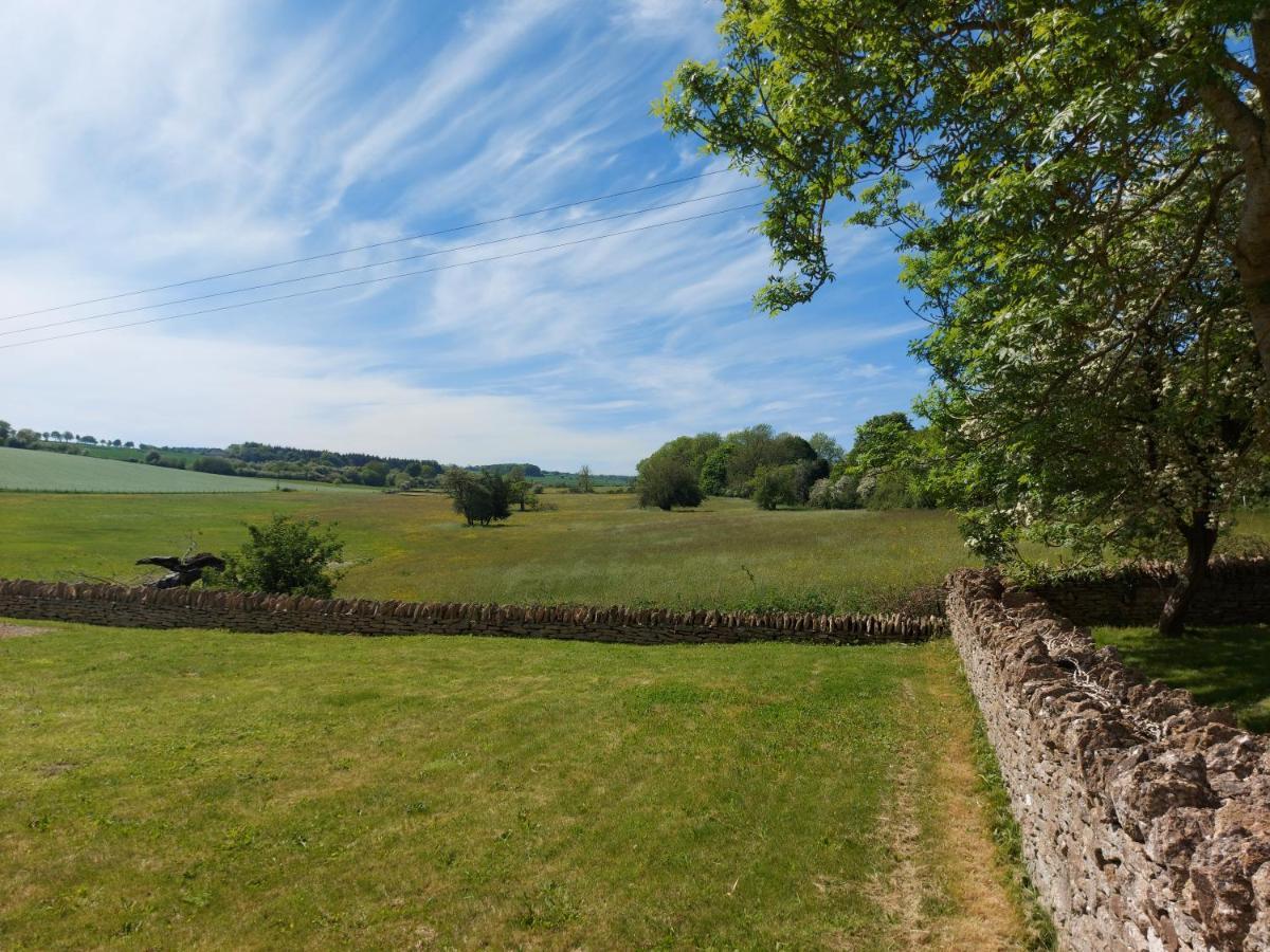 Thames Head Wharf - Historic Cotswold Cottage With Stunning Countryside Views Cirencester Exterior photo