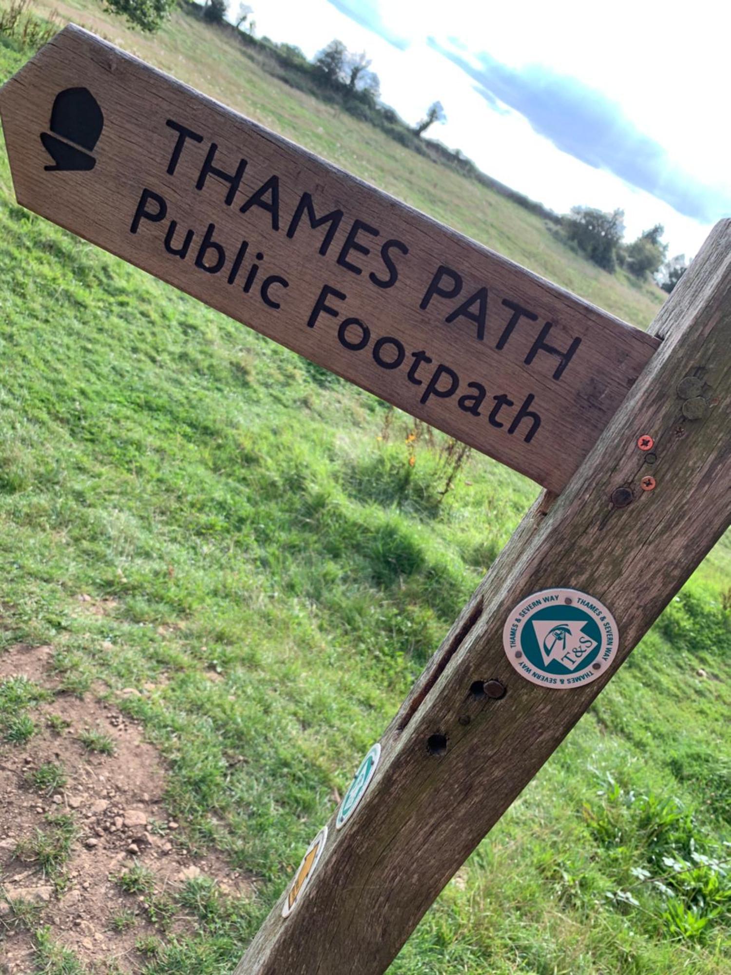 Thames Head Wharf - Historic Cotswold Cottage With Stunning Countryside Views Cirencester Exterior photo