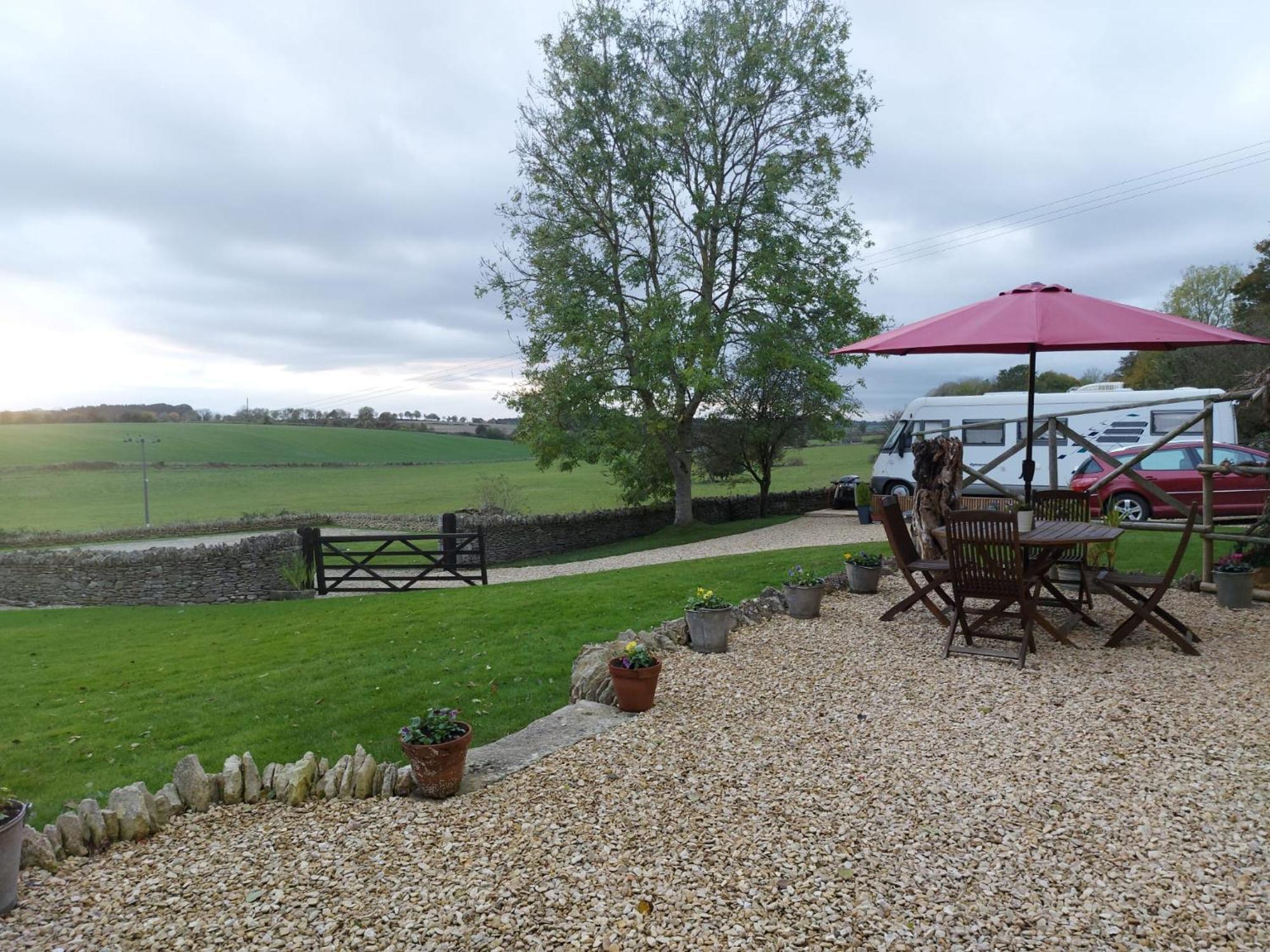 Thames Head Wharf - Historic Cotswold Cottage With Stunning Countryside Views Cirencester Exterior photo