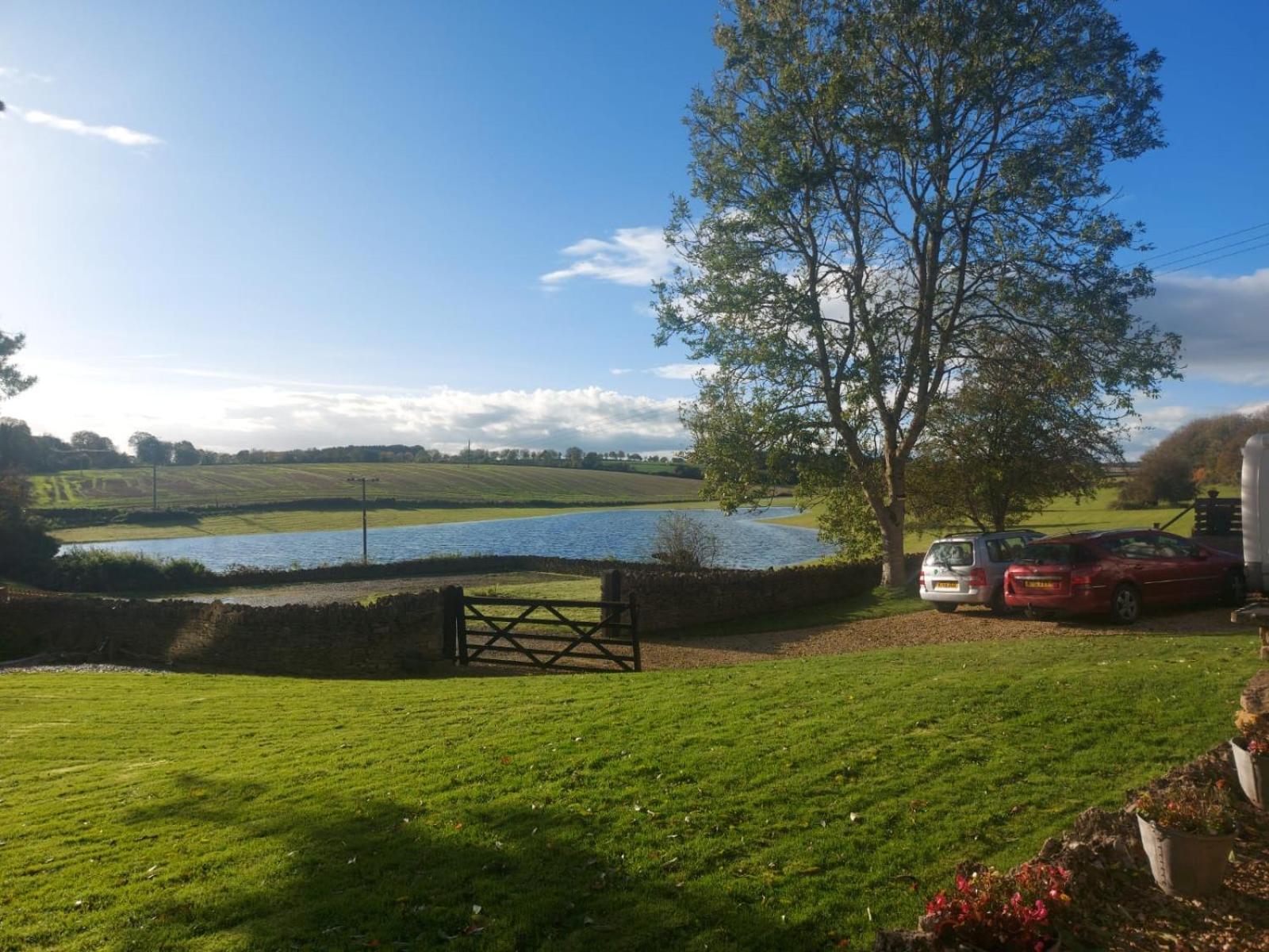 Thames Head Wharf - Historic Cotswold Cottage With Stunning Countryside Views Cirencester Exterior photo